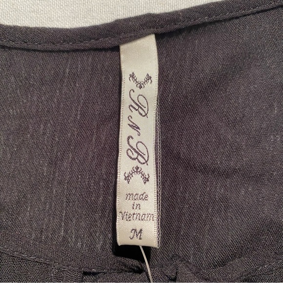 R n B NWT Black Baby Doll Peasant Boho Dress Bell Sleeves Crochet, Size M - Picture 3 of 15